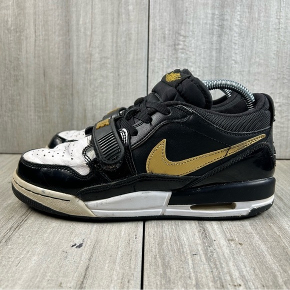 Nike Other - Nike Air Jordan Legacy 312 GS Basketball Black Gold Sneaker Youth Boys Size 6.5Y